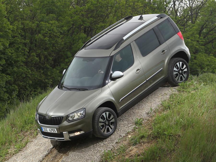 Skoda Yeti OutDoor Laurin & Klement 2013 года  (фото 3 из 17)